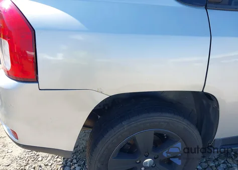 2013 Jeep Compass Sport из США, поврежденный, VIN 1C4NJDBB5DD245402